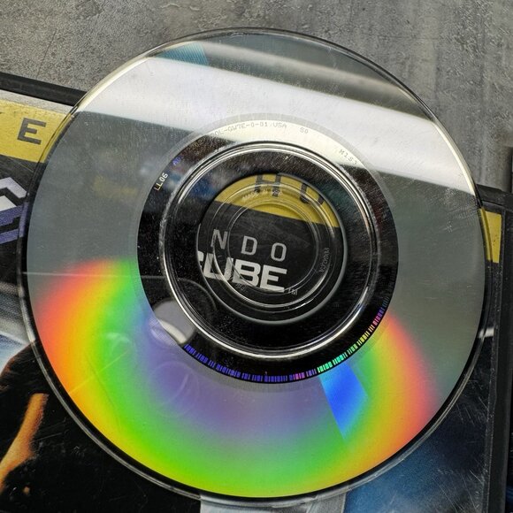 007 Nightfire Nintendo GameCube 2002, Complete in Box, Tested and Working - Picture 2 of 4